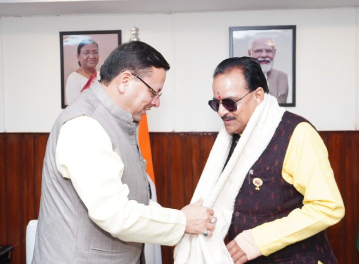 नवनिर्वाचित सांसद अजय भट्ट ने सीएम धामी से की भेंट